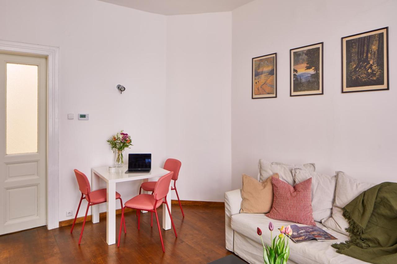 Prague Days - 1Bdr Apt W Netflix - Zizkov Tower エクステリア 写真